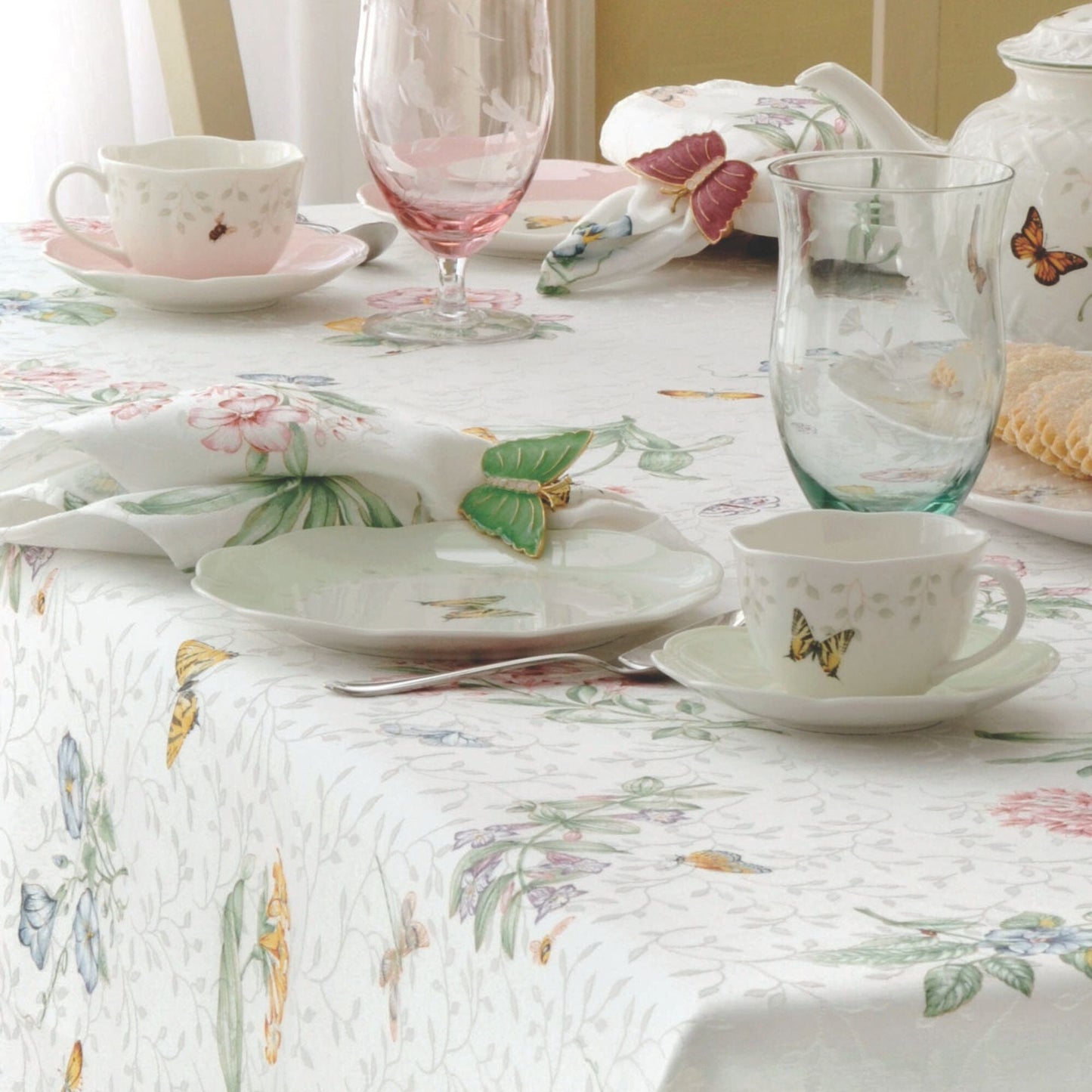 Lenox Butterfly Meadow Tablecloth