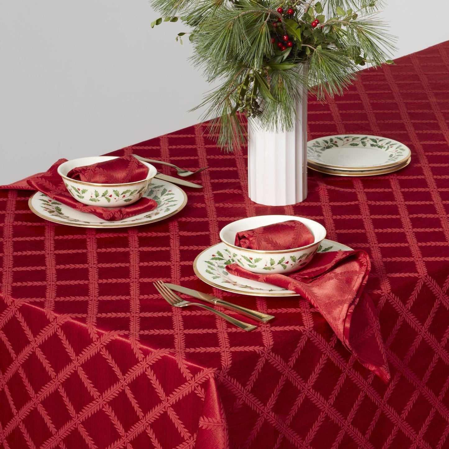 Lenox Laurel Leaf Tablecloth