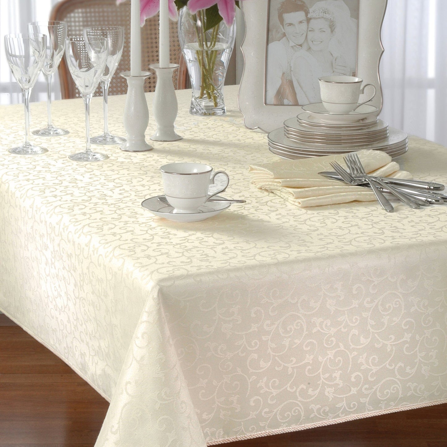 Lenox Opal Innocence Tablecloth