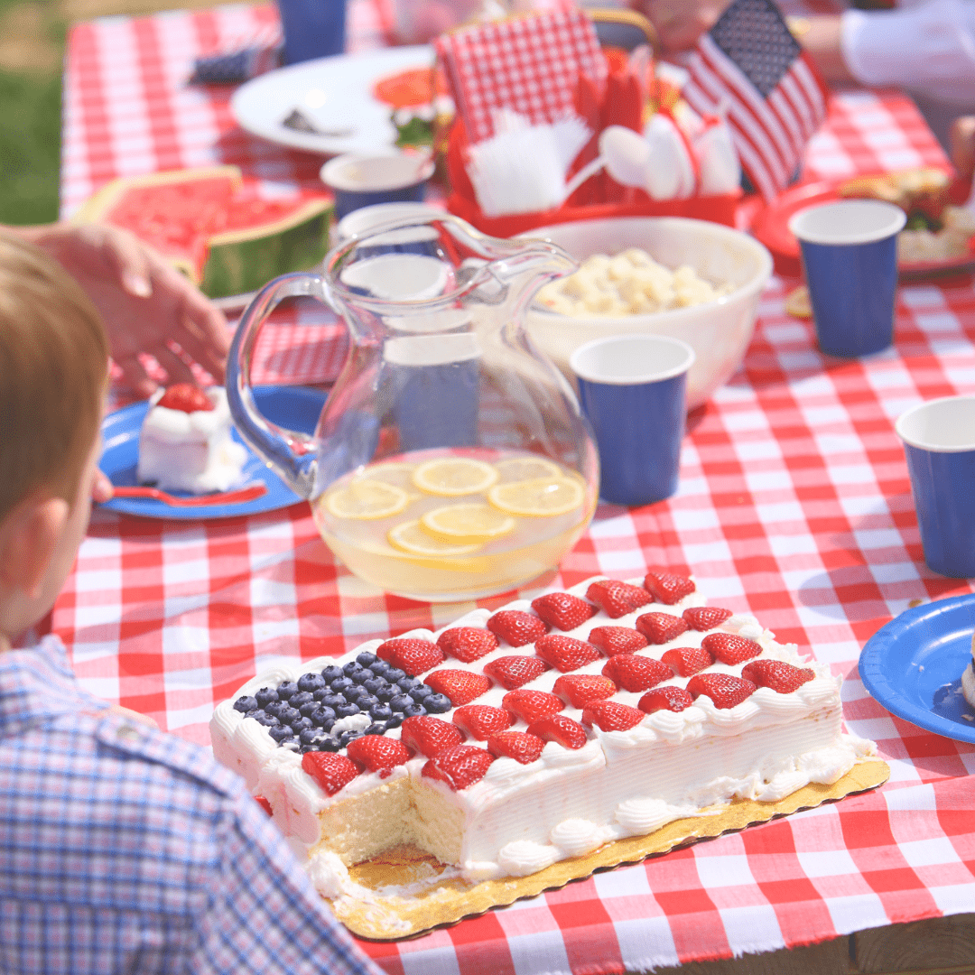 Picnic Perfect: Creative Fourth of July Tablescapes and Décor for a Festive Celebration