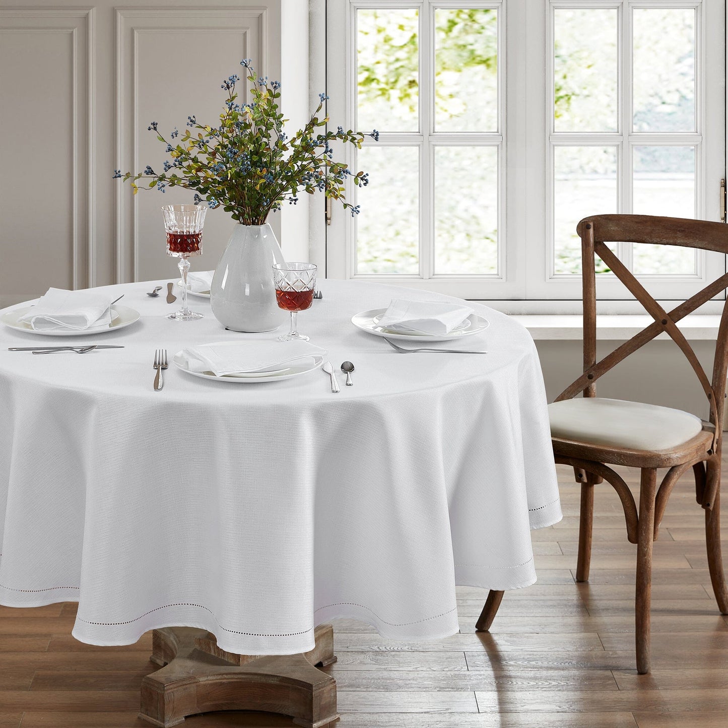 Alison Eyelet Punched Border Fabric Tablecloth