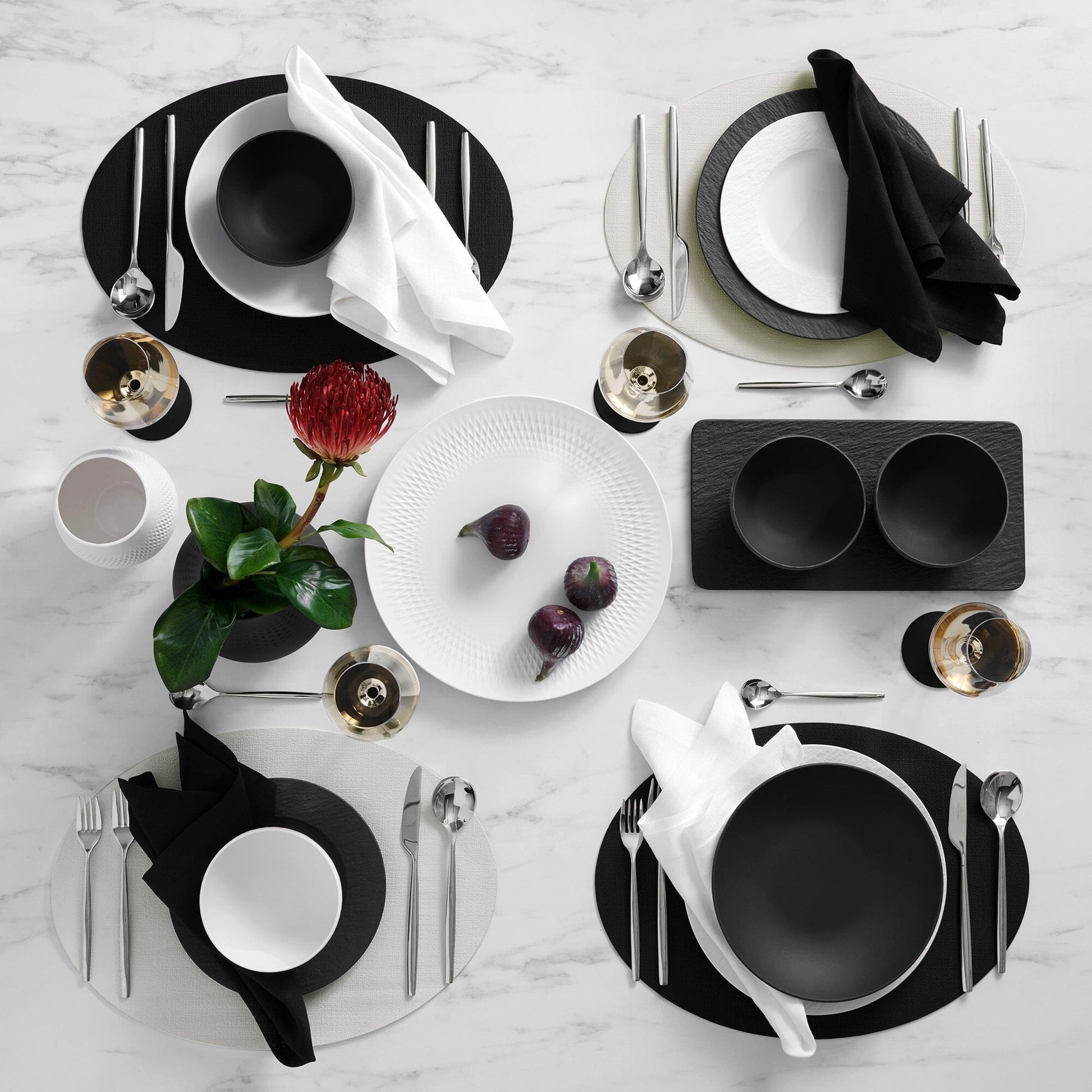 Rizzo Round Reversible Black and White Faux Leather Placemat + Reviews