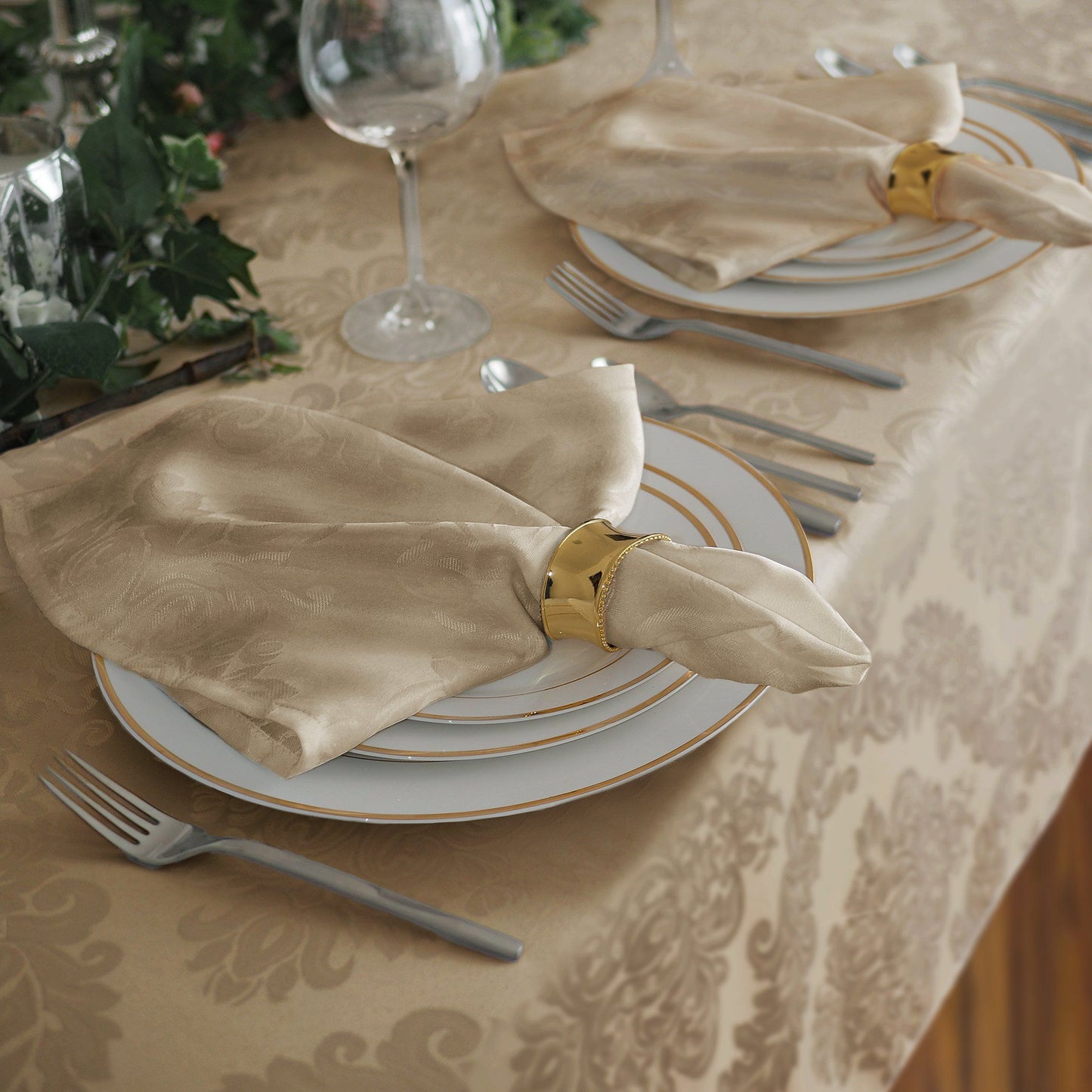 beige set of 4 napkins