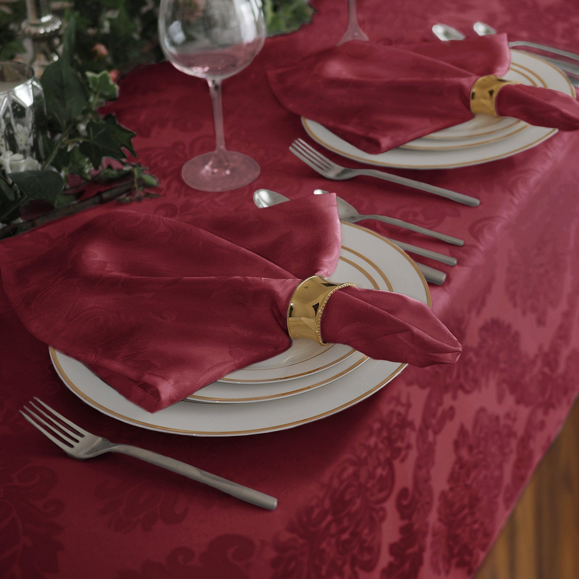 burgundy set of 4 napkins