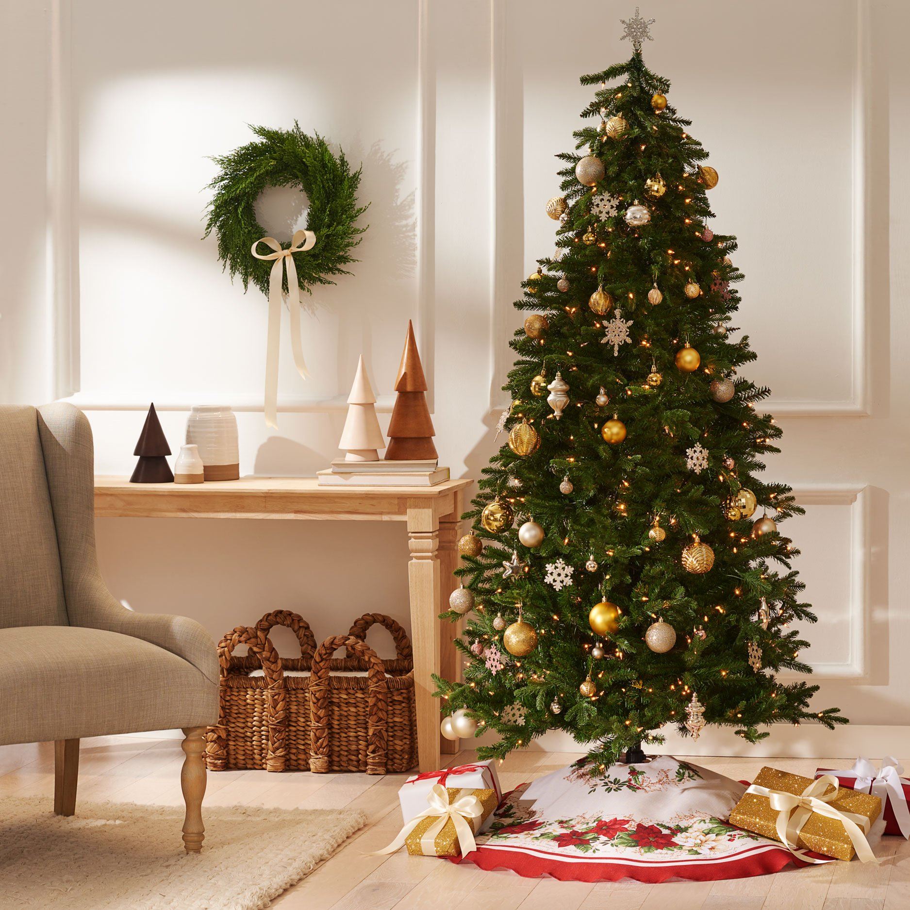 Red and White Poinsettias Christmas Tree Skirt-Elrene Home Fashions
