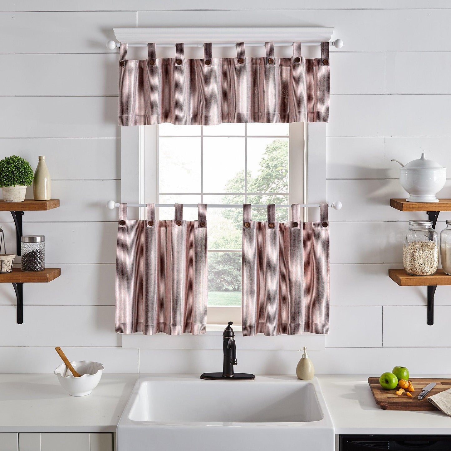 Tucker Ticking Stripe Button Tab Top Window Tier y cenefa